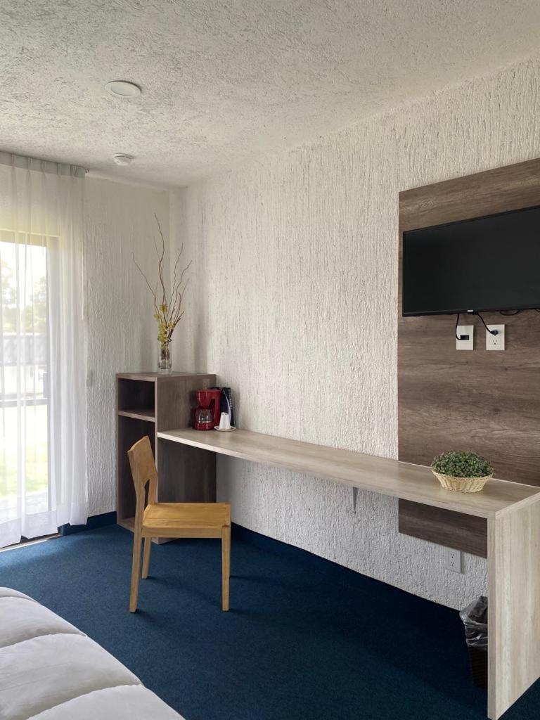 Hotel Aeropuerto Morelia Alvaro Obregon Buitenkant foto